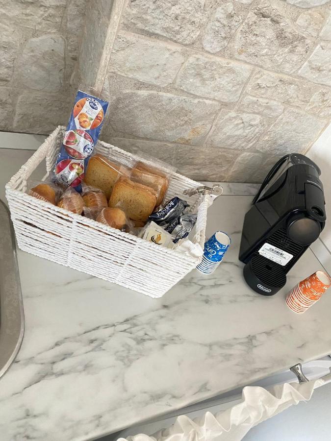 Nyx Dea Della Notte Appartement Bari Buitenkant foto