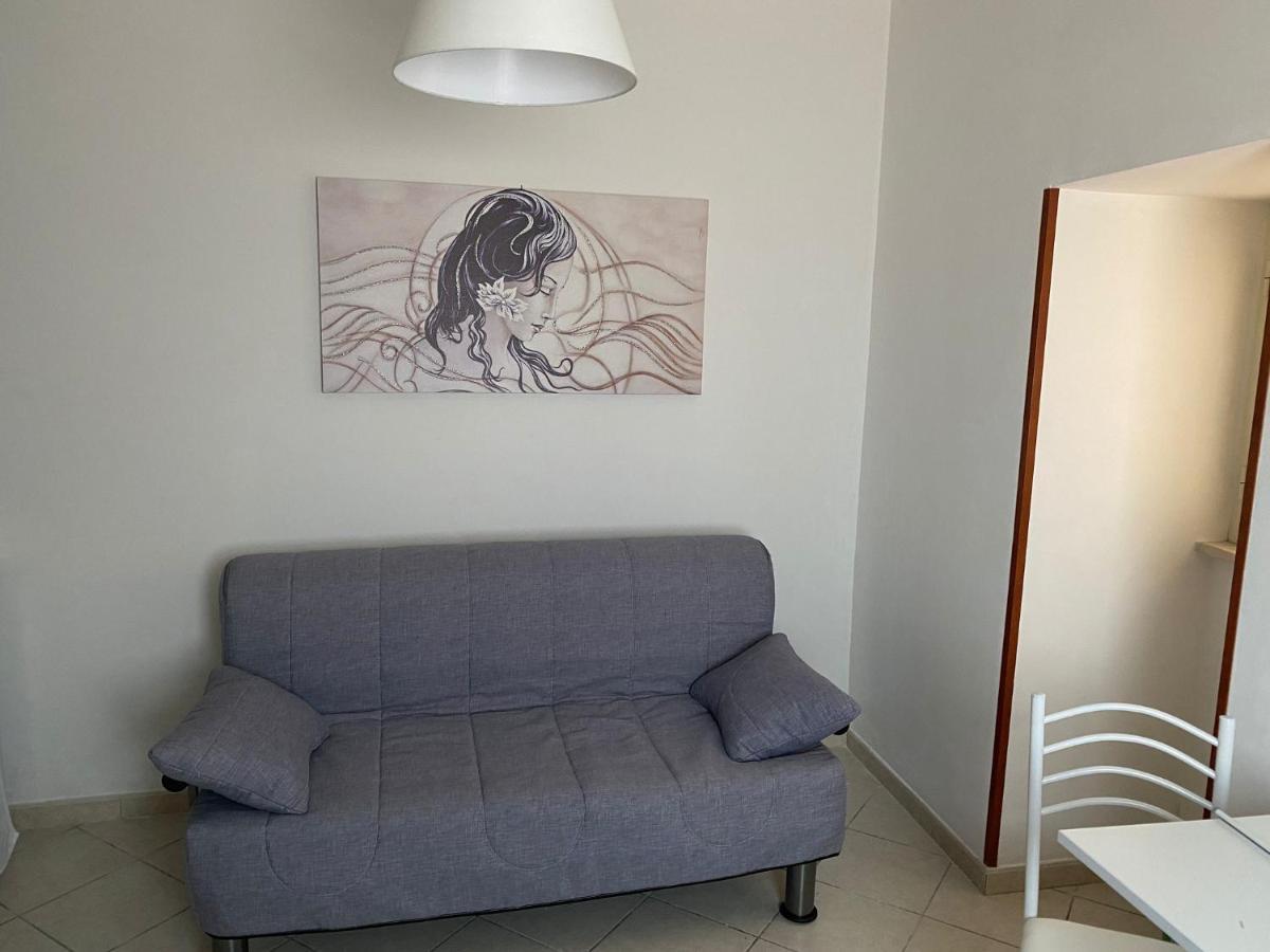 Nyx Dea Della Notte Appartement Bari Buitenkant foto